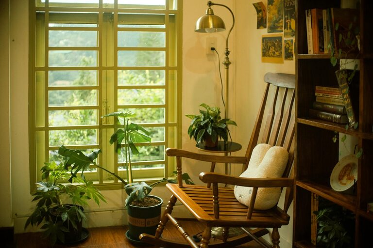 How to Create a Cosy Reading Nook in Your Home